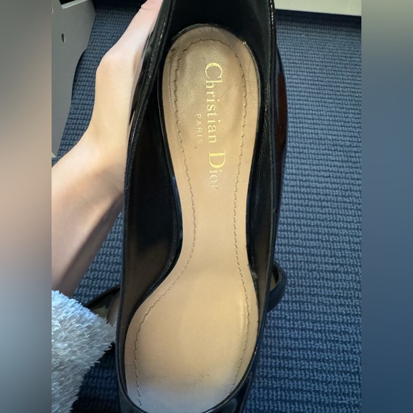Authentic Christian Dior Patent Leather Pumps Size 10 - Picture 4 of 7